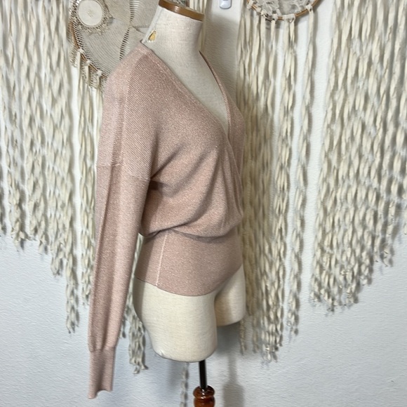 L'AGENCE Cream Wrap Blouse - Picture 5 of 12